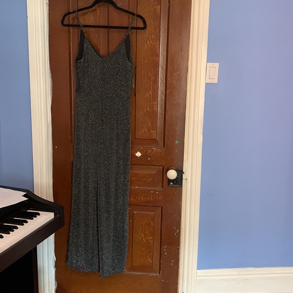 Skies Are Blue jumper. - Picture 2 of 4